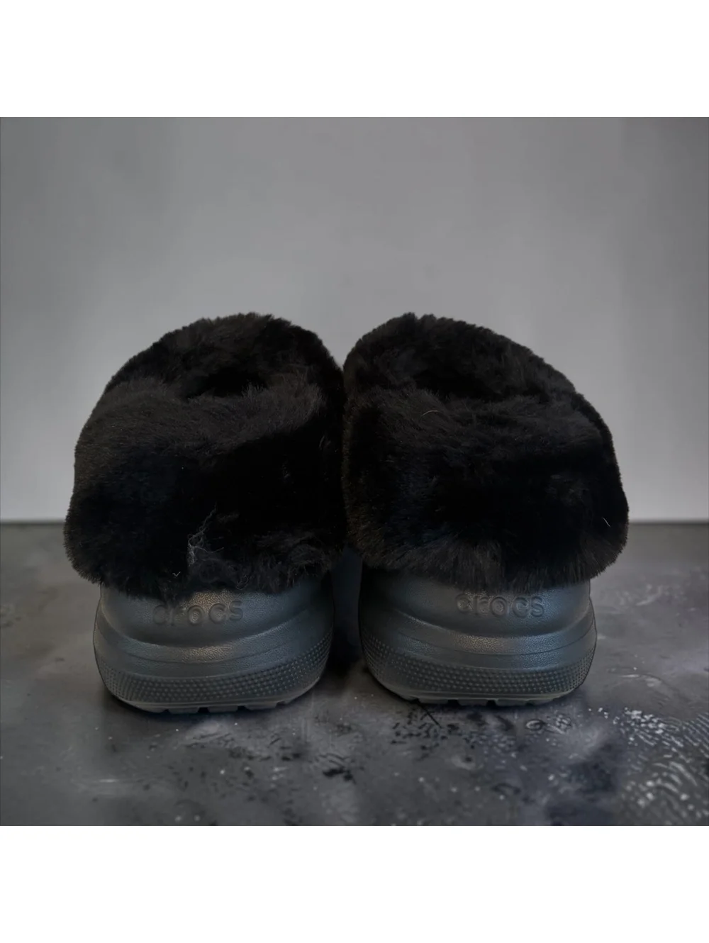 Crocs Stomp Faux-Fur Platform Clogs – Black (Men's Size 12 / Women's Size 14)